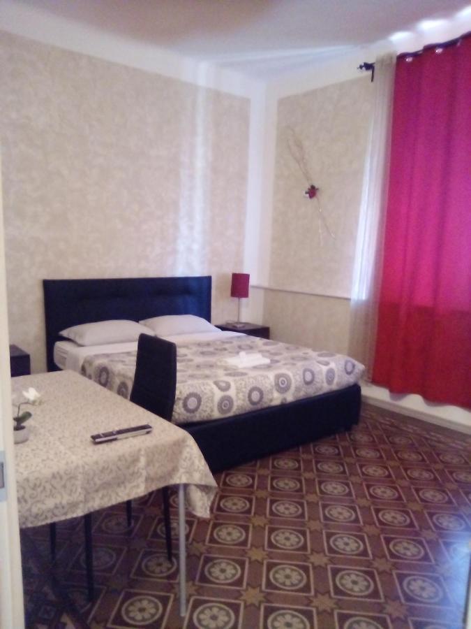 Exclusive Passion Bed & Breakfast Rho Eksteriør bilde